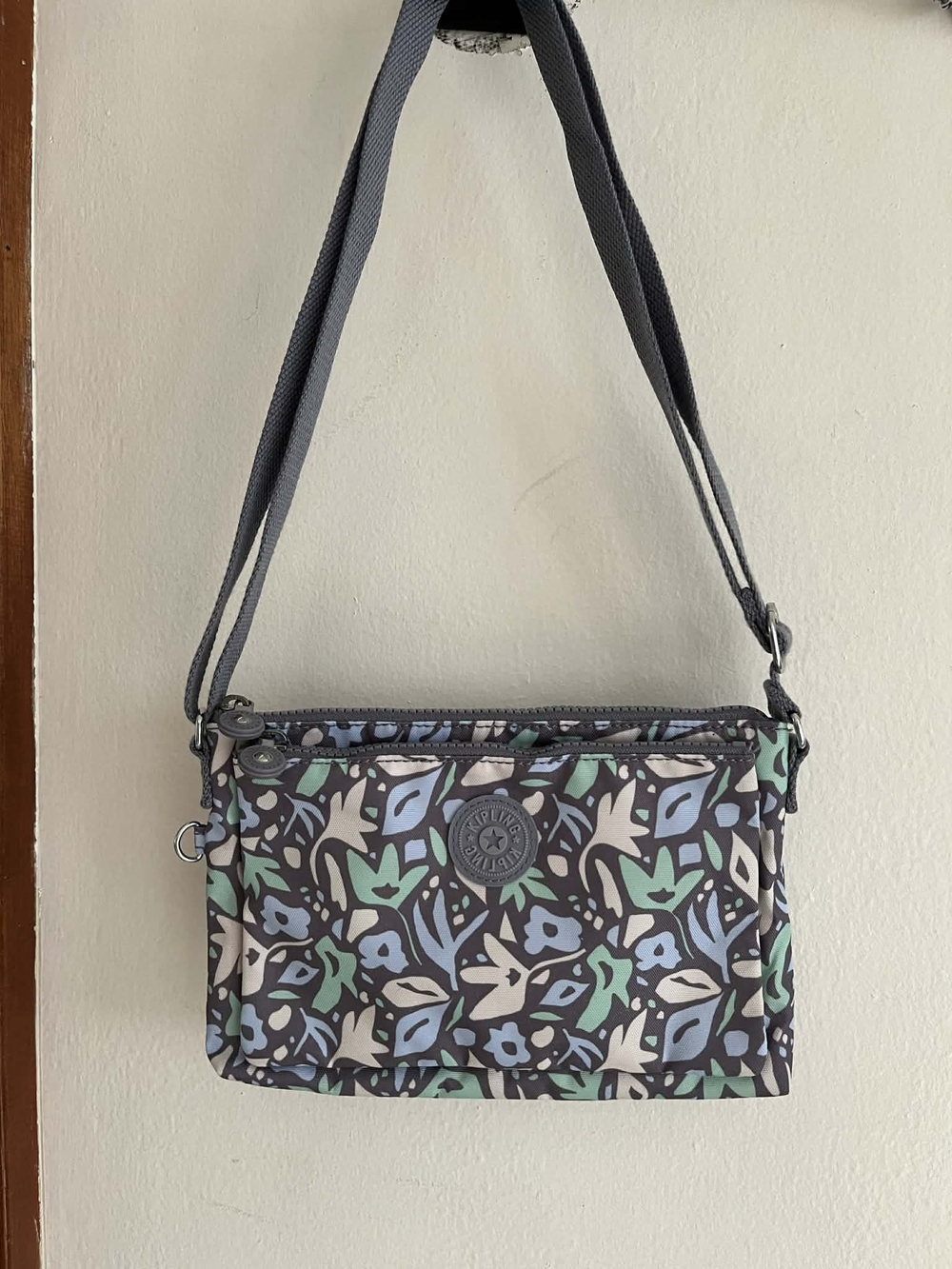 Kipling Floral Print Crossbody Bag in Gray/Green/Blue